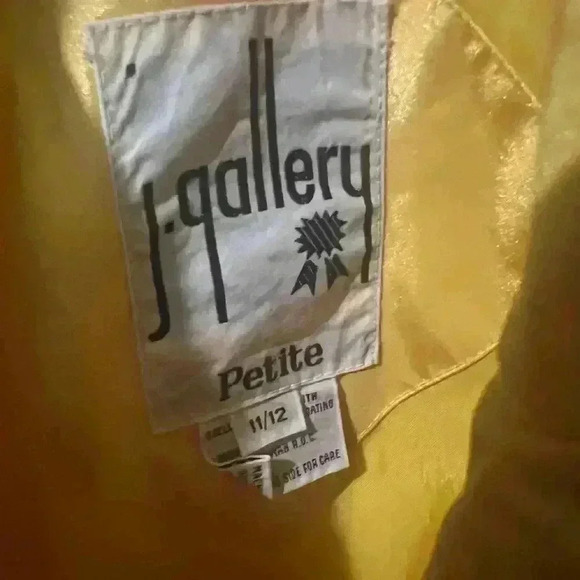 vintage J.Gallery woman's petite trench coat size 11/12 yellow - Picture 3 of 5